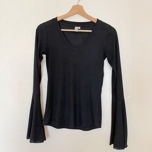 Long Sleeve Knit Bell Sleeve Top